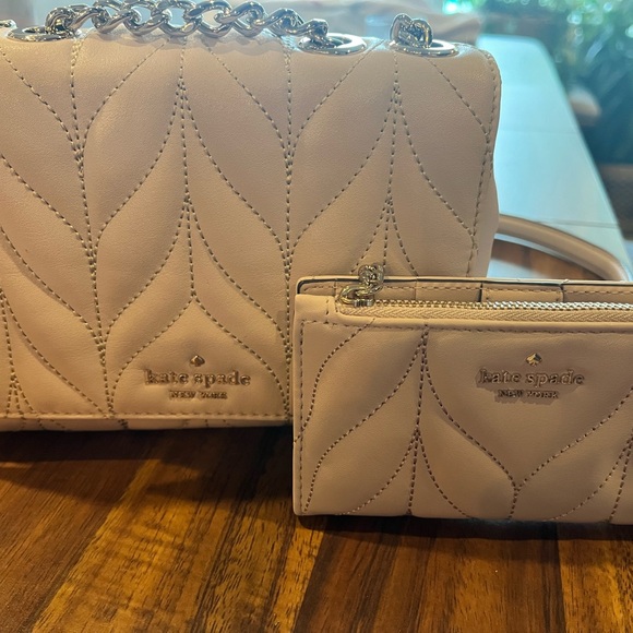 Kate spade purse and wallet - Picture 1 of 9